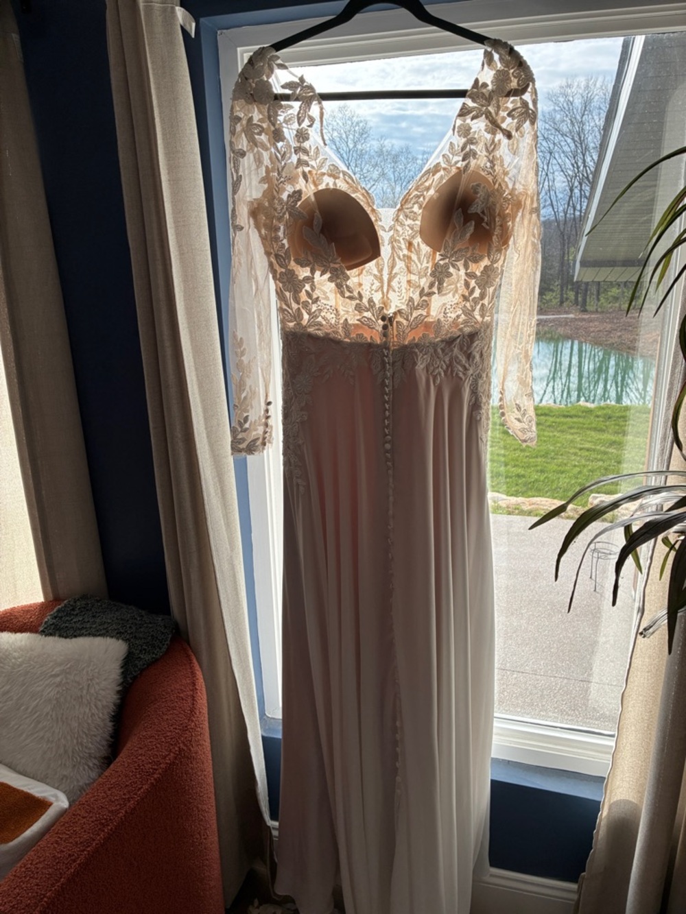 4. Elegant Long-Sleeve Lace Back Bridal Gown in Ivory - Picture 5 of 6